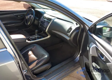 2015 Nissan Altima 2.5 S z USA, uszkodzony, nr VIN 1N4AL3AP6FN358925